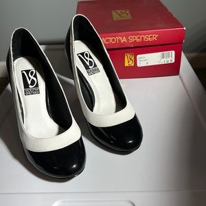 Victoria Spenser black and white heels - size 7